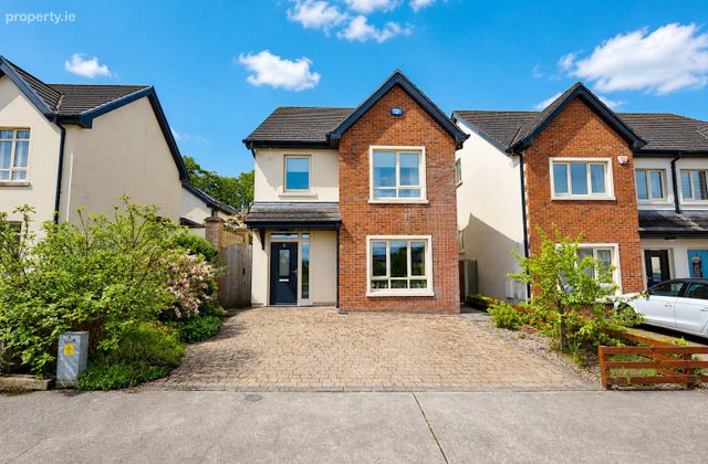 9 Cois Glais&iacute;n Avenue, Johnstown, Johnstown, Co. Meath - Click to view photos