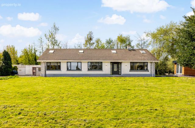 Feighcullen, Rathangan, Co. Kildare - Click to view photos