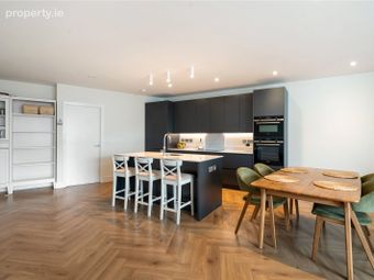 19 Papworth Hall, Brennanstown Wood, Cabinteely, Dublin, Cabinteely, Dublin 18 - Image 2