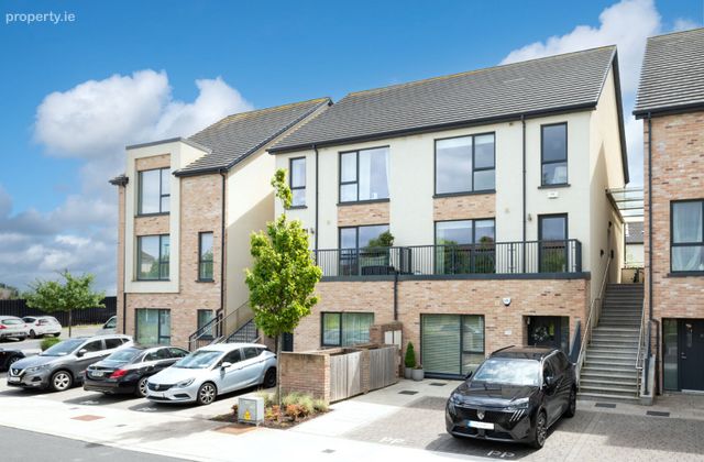 14 The Grove, Saint Marnock's Bay, Portmarnock, Co Dublin, Portmarnock, Co. Dublin - Click to view photos