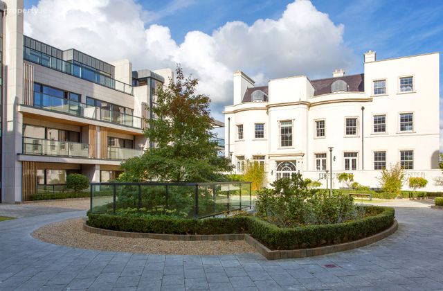2 Bed Unit, Howth Road, Raheny, Dublin 5 - Click to view photos