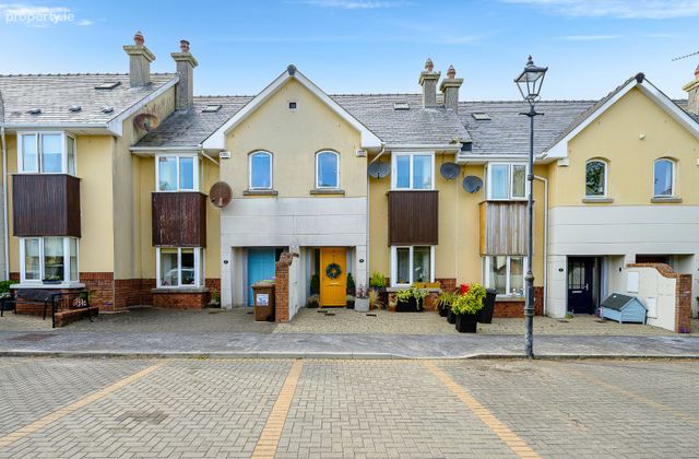 5 Fern Drive, Castle Heights, Kilmoney, Carrigaline, Co. Cork - Click to view photos