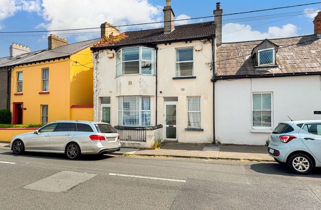 Apts 1 &amp; 2, Dunbur House, Seapoint Road, Bray, Co. Wicklow, Bray, Co. Wicklow - Click to view photos