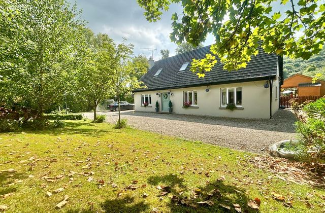 Hillview House, Greatwood, Reaghstown, Co. Louth - Click to view photos