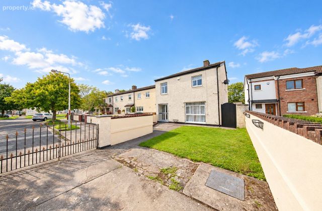 73 Coultry Avenue, Ballymun, Dublin 9 - Click to view photos
