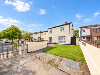73 Coultry Avenue, Ballymun, Dublin 9