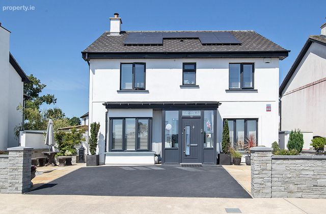 10 Waterside, Dungarvan, Co. Waterford - Click to view photos