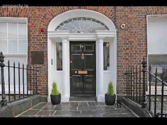 Apartment 1, 5 The Crescent, Limerick, Limerick City Centre, Co. Limerick - Image 2