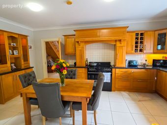 4 Woodview Court, Roscommon Town, Co. Roscommon - Image 4
