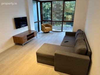 Bright 1-bed Apartment With Balcony & Parking - The Island, Chapelizod, Dublin 20