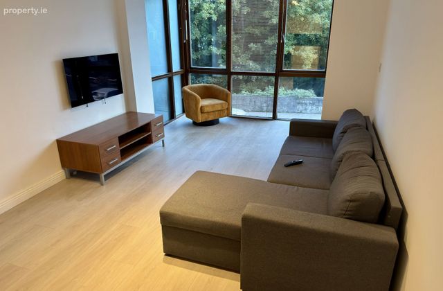 Bright 1-bed Apartment With Balcony &amp; Parking - The Island, Chapelizod, Dublin 20 - Click to view photos