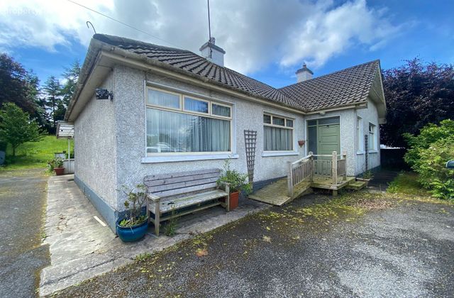 Springfield, Castlebar, Castlebar, Co. Mayo - Click to view photos