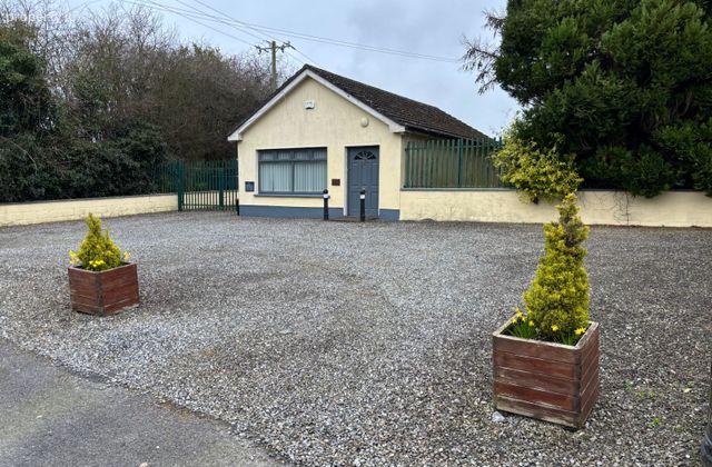 "ashley House", Rathregan, Batterstown, Co. Meath - Click to view photos