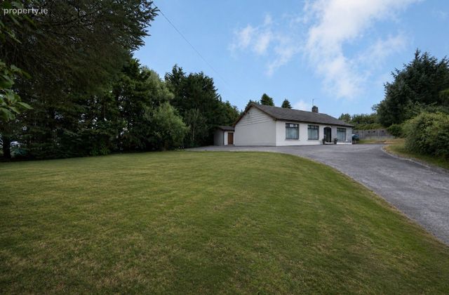 Gogginshill, Ballinhassig, Co. Cork - Click to view photos