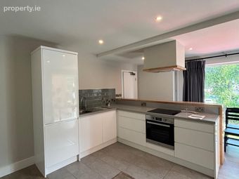 Apartment 4, Fort Ostman, Old County Glen, Crumlin, Dublin 12 - Image 4