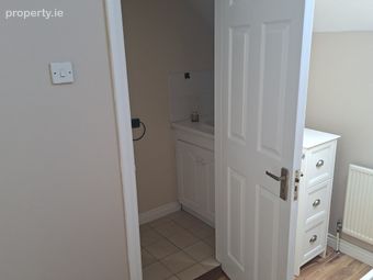 22 The Elms, Spollanstown, R35 X008, Tullamore, Co. Offaly - Image 5
