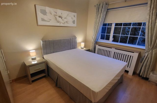 Briarhill, Ballintemple, Galway, Ballintemple, Co. Galway - Click to view photos
