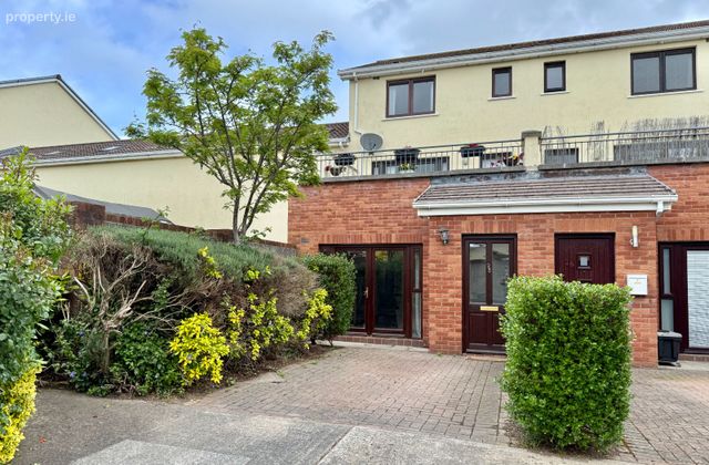 25 Charlesland Park, Charlesland, Greystones, Co. Wicklow - Click to view photos