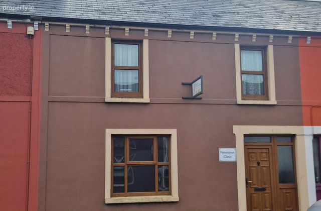 21 Glengarriff Road, Bantry, Co. Cork - Click to view photos