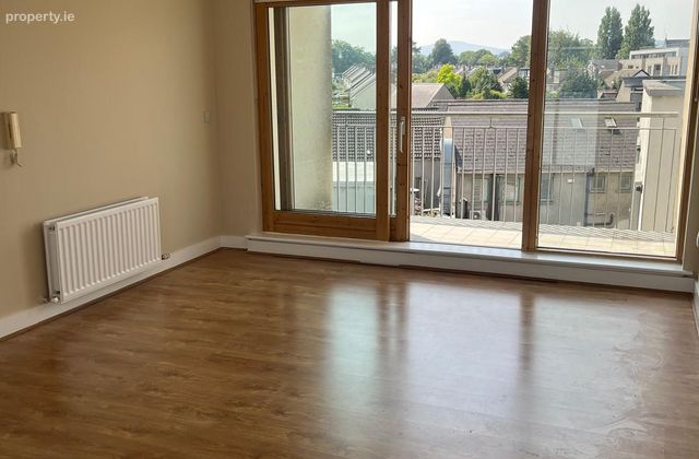 Apartment 53, Orchard Lodge, Watery Lane, Dublin 2, Clondalkin, Dublin 22 - Click to view photos