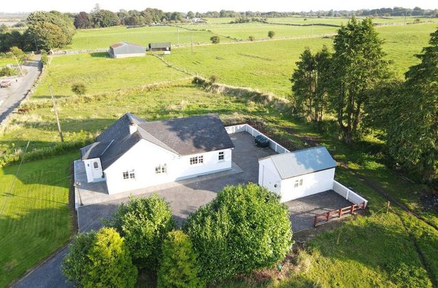 Rockfield, Claremorris, Barnycarroll, Co. Mayo - Click to view photos