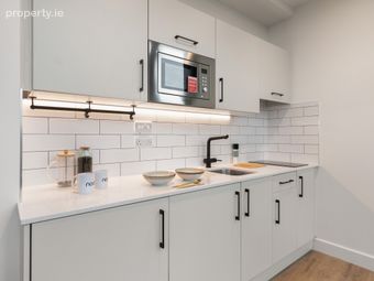 Open 1 Bed Corner Studio - Bills Included, Phibsborough, D07 V10E, Dublin 7 - Image 5