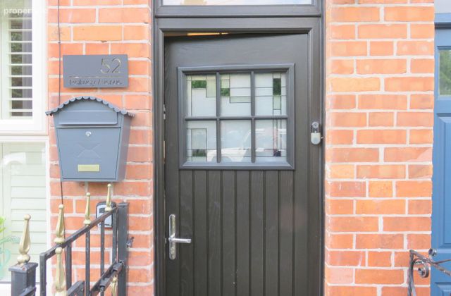 52 Railway Avenue, Inchicore, Dublin 8 - Click to view photos