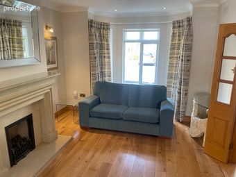 32 Elton Court, Castlepark Road, Dalkey, Co. Dublin - Image 2