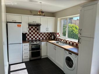 96 Town Court, Dungarvan, Co. Waterford, Dungarvan, Co. Waterford - Image 4