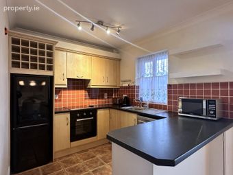 8, An Logan, Western Distributor Road, Clybaun, Co. Galway - Image 3