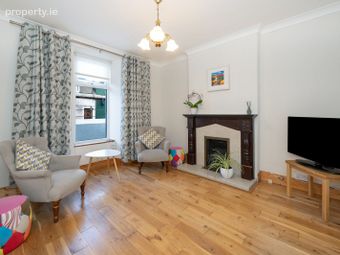 12 Saint Joseph's Terrace, Gould Street, The Lough, Co. Cork - Image 4
