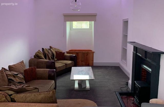 Parnell Street, Mountmellick, Mountmellick, Co. Laois - Click to view photos