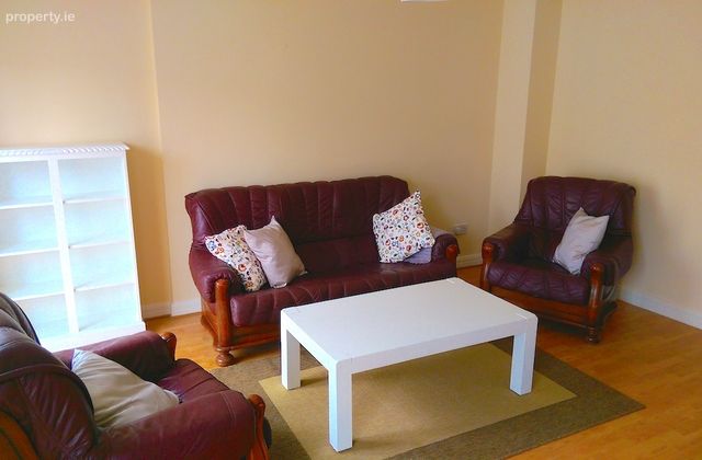 5, Chelsea Court, Thomas Street, Newbridge, Co. Kildare - Click to view photos