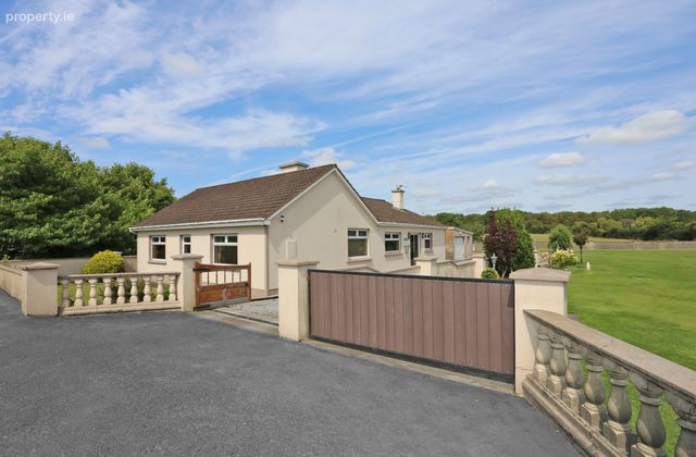 The Waterways, Loughanleigh, Mungret, Co.limerick, Mungret, Co. Limerick - Click to view photos