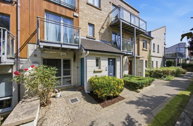 53 The Water Rill, Waterside, Malahide, Co. Dublin - Click to view photos