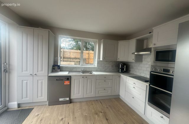 Riverside Park, Clonshaugh, Dublin 17 - Click to view photos