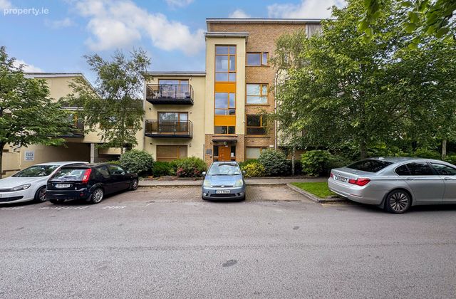 Apartment 6 Hampton Wood Park, St Margarets Road, Dublin 11, Dublin 11 - Click to view photos