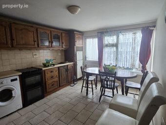 30 Springfield Court, Castlebar, Castlebar, Co. Mayo - Image 3