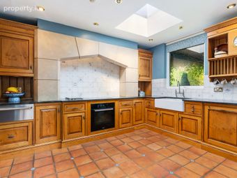 Woodview, Gordon Avenue, Dublin 18, Dublin 18 - Image 5