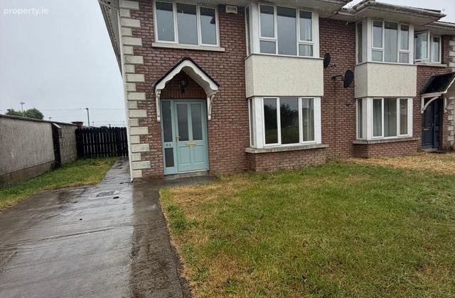 66 Rockfield Manor, Dundalk, Co. Louth - Click to view photos