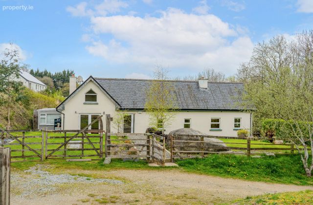 Heather Cottage, Ballymacsimon, Glenealy, Co. Wicklow - Click to view photos