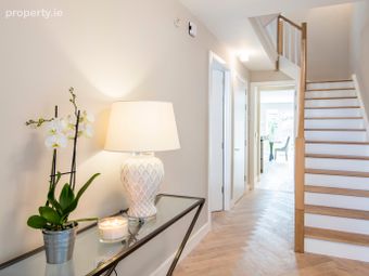 2 Schoolhouse Terrace, Glenageary, Co. Dublin, Glasthule, Co. Dublin - Image 2
