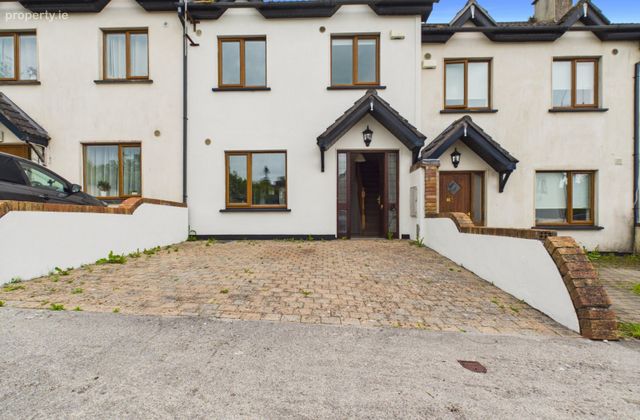16 Cois Caislean, Delvin, Co. Westmeath, Delvin, Co. Westmeath - Click to view photos