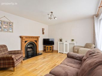 25 Saint Brigid's Park, Dublin 18, Foxrock, Dublin 18 - Image 2