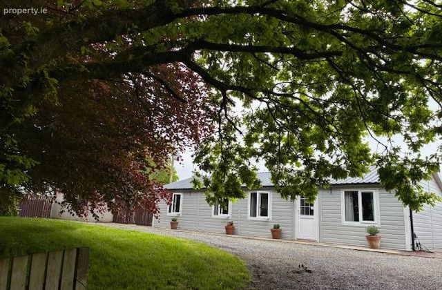 Cloncat, C15 Wp03, Fordstown, Co. Meath - Click to view photos