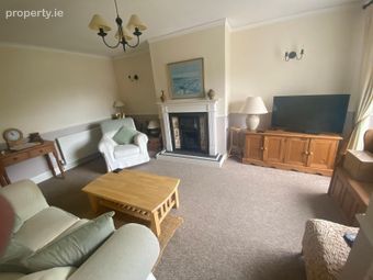 5 Kenure Park, Powerscourt, Waterford City Centre, Co. Waterford - Image 4