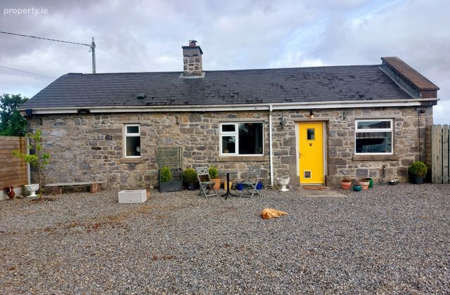 Ashtree Cottage, Greenhall Upper, Newtowncashel, Co Longford, Newtowncashel, Co. Longford - Click to view photos