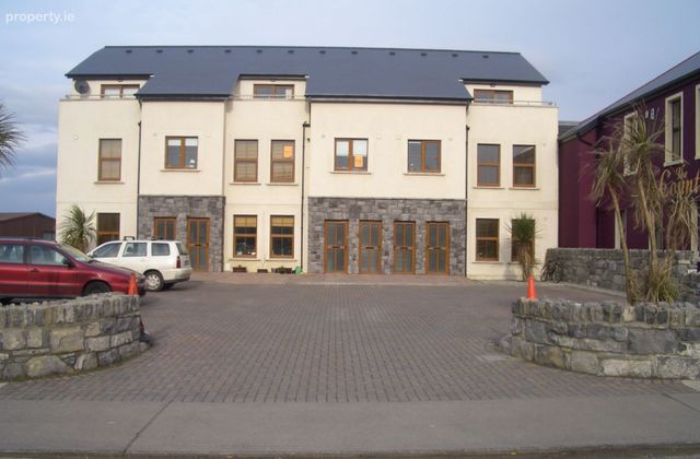 The Plaza, Shore Road, Strandhill, Co. Sligo - Click to view photos