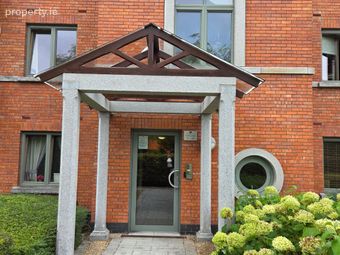 10 Cedar Lodge, Farmleigh Avenue, Strawberry Beds, Co. Dublin