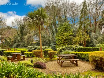 2 Glaslyn, Howth Road, Clontarf, Dublin 3, Clontarf, Dublin 3 - Image 2